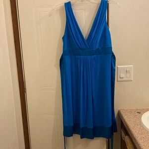 B. Smart Vibrant Blue Backless Dress